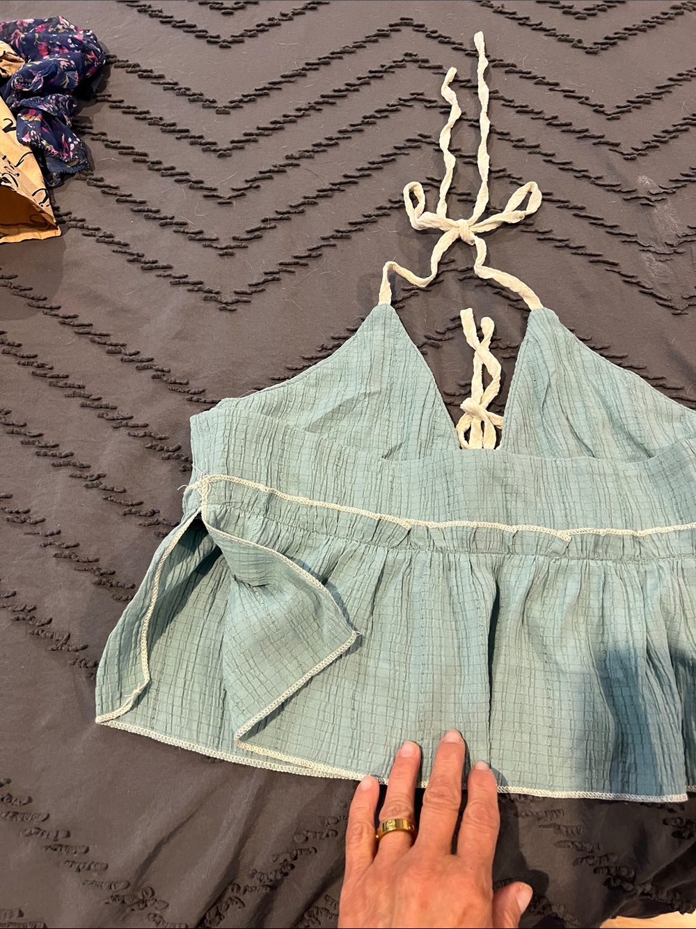 7 tops edikted -S, SHEIN- S, lioness-M, Sim&Sam -XS Feminine Structured Bustier - Picture 8 of 16